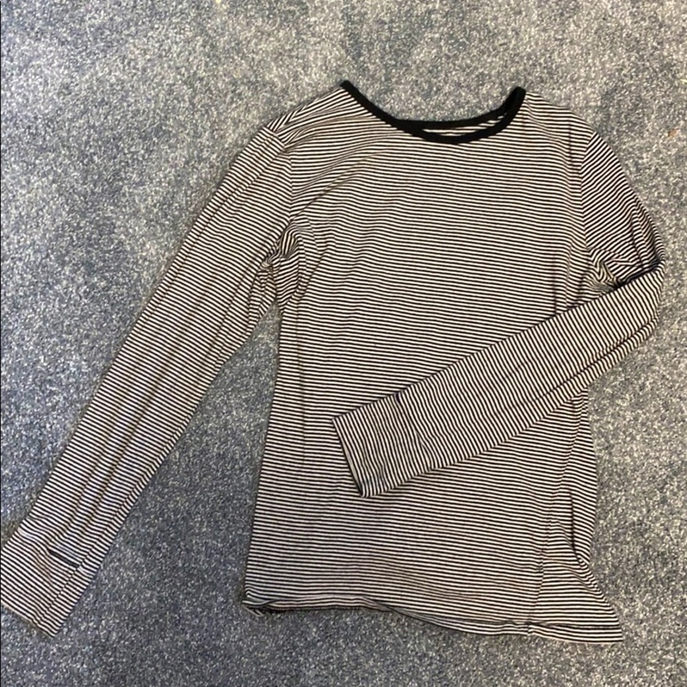 black/white striped long sleeve